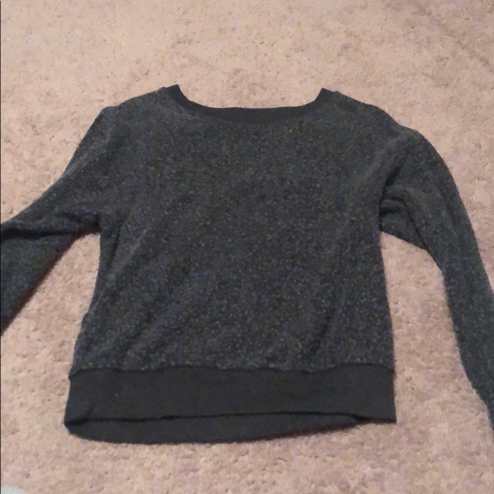 crew neck